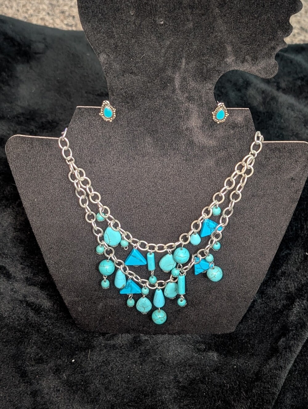 Faux Turquoise Necklace & Stud Earrings Set